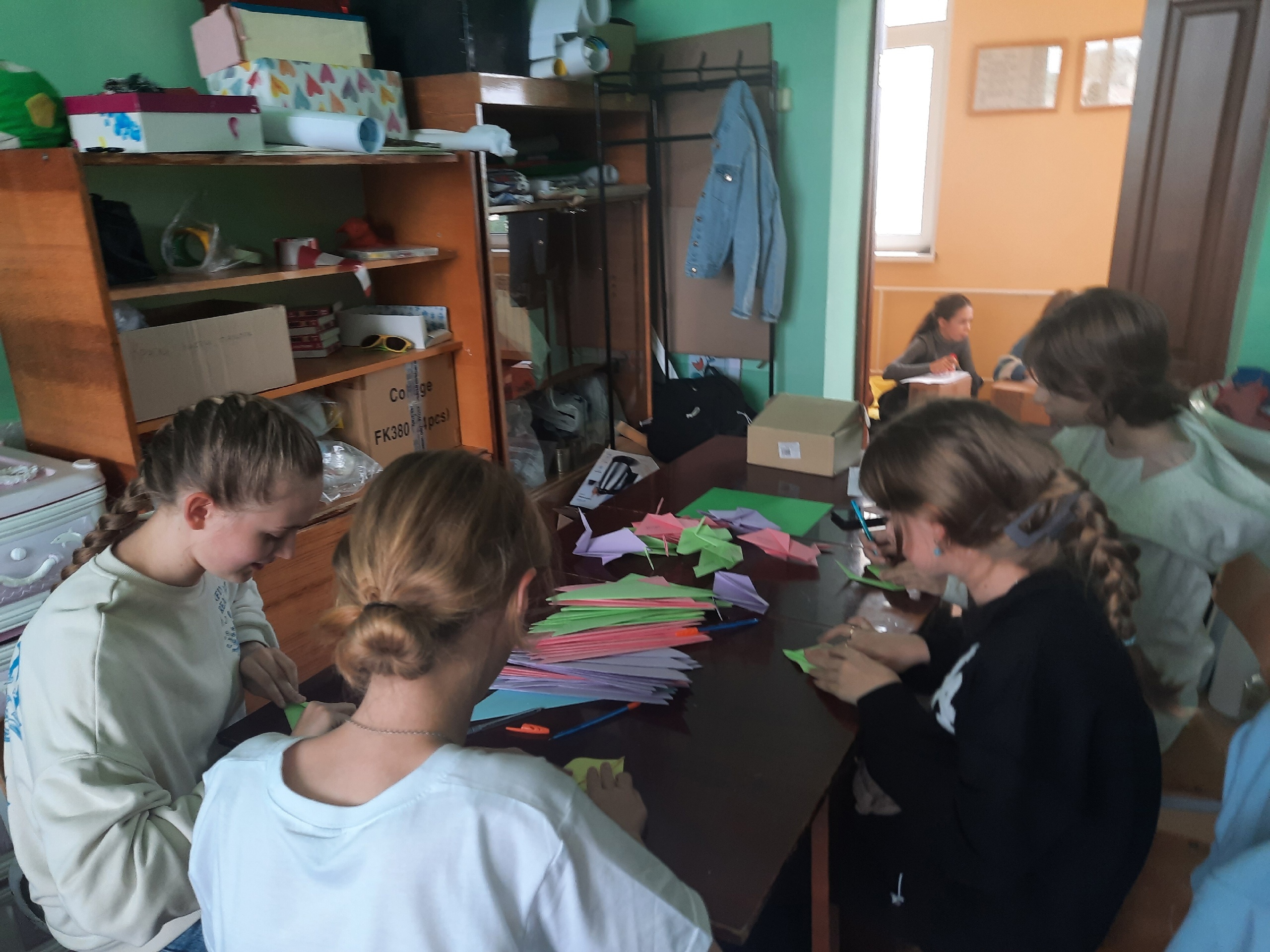 Подготовка к торжественной линейке.